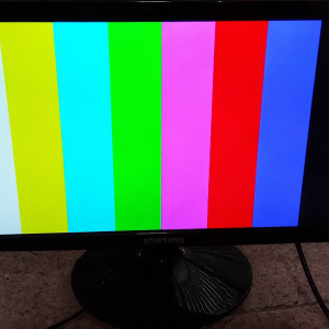 Samsung S19B150N 19-inch LED desktop computer monitor – Pre-Owned with 1366 × 768 HD resolution for office, home and business use in Lusaka, Zambia.